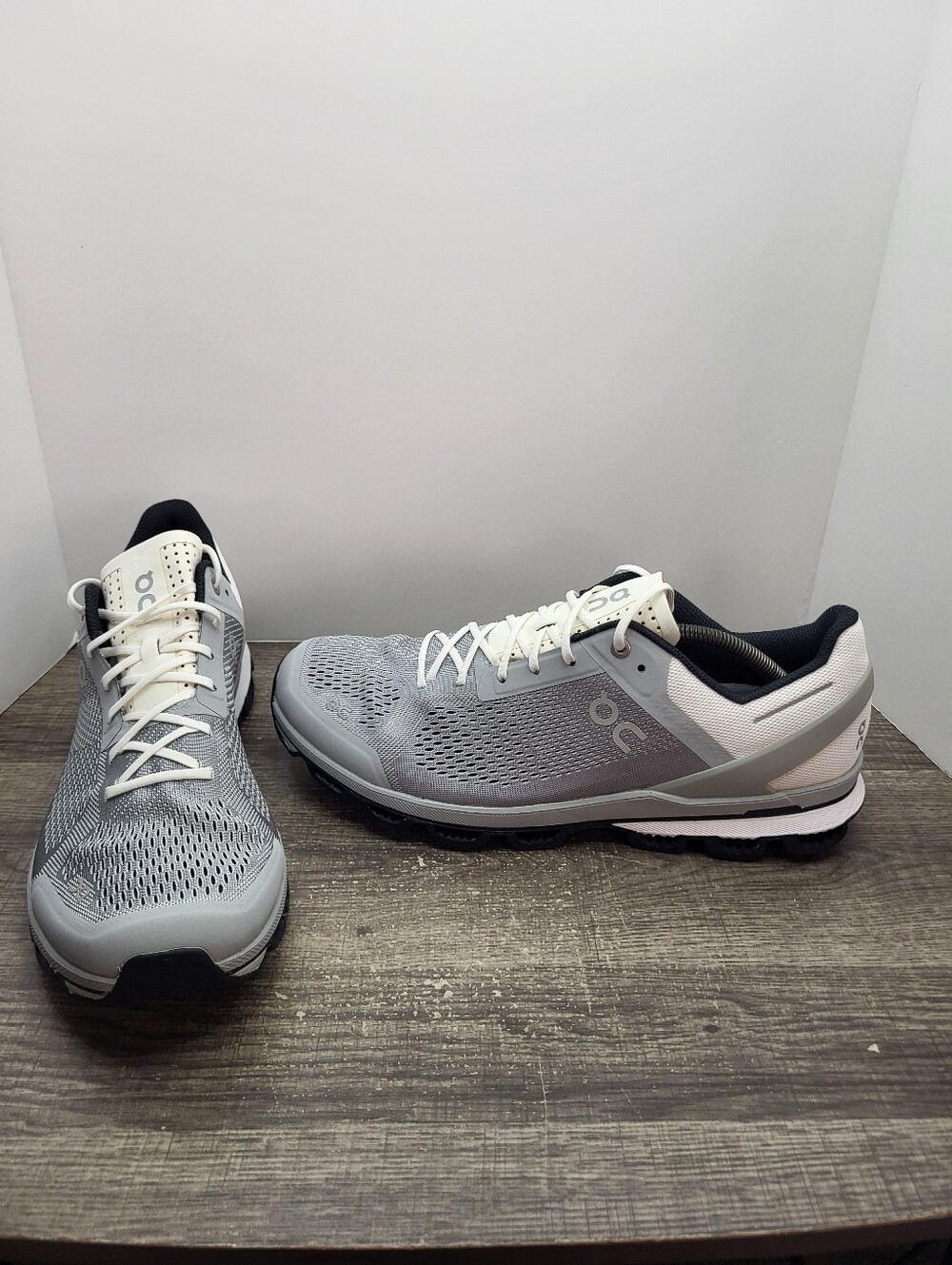 On Cloudsurfer Men's Running Shoes Size 12.5 Glacier Grey Athletic Sneakers